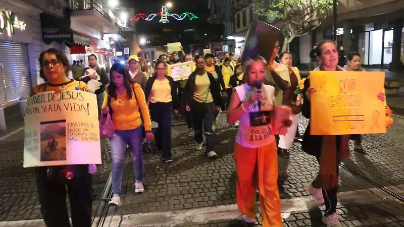 Xalapeños contra suicidios